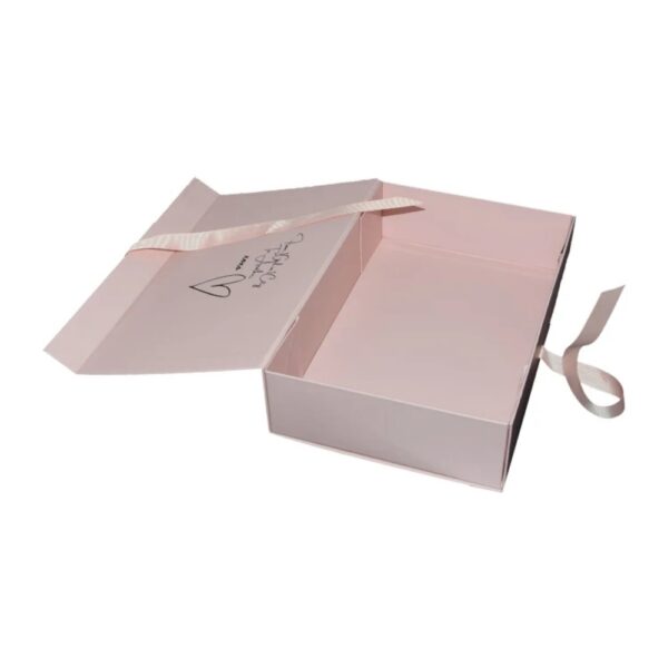 Customized Magnetic Folding Packaging Cloth Box Dealer
