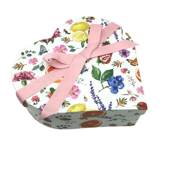 Customized Heart Shaped Chocolate Packaging Gift Box Maker