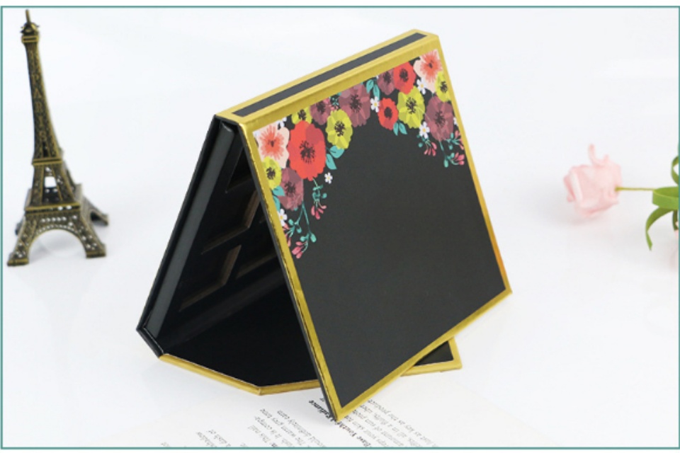 Empty Magnetic Palettes