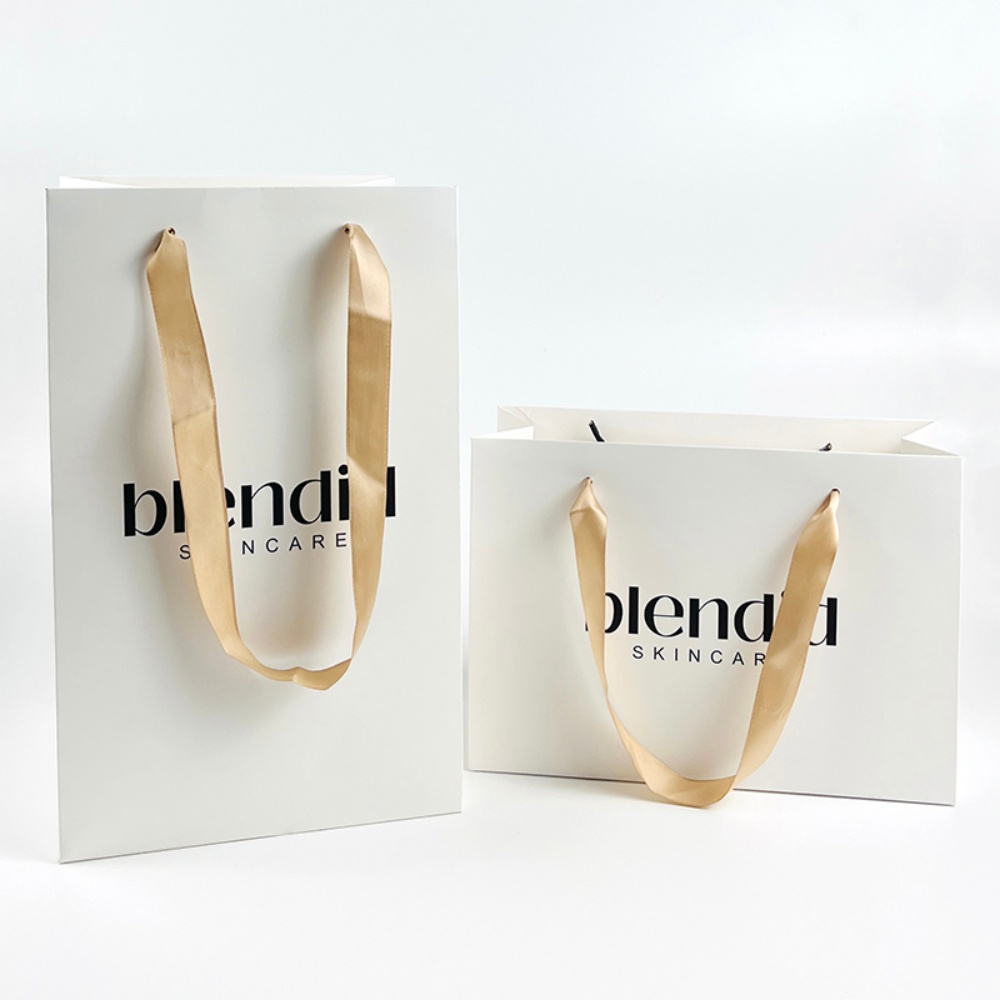 custom luxury printed Paper Gift Bags cardboard Vendor