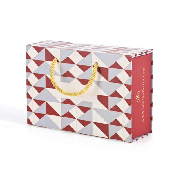 Folding Rigid Fashion Accessories Box with Gold Rope Handle Folding Rigid Fashion Accessories Box with Gold Rope Handle