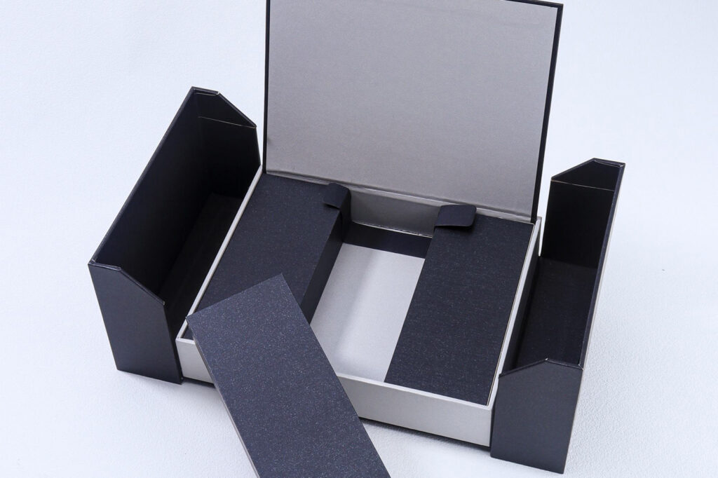 Custom black magnetic closure gift box
