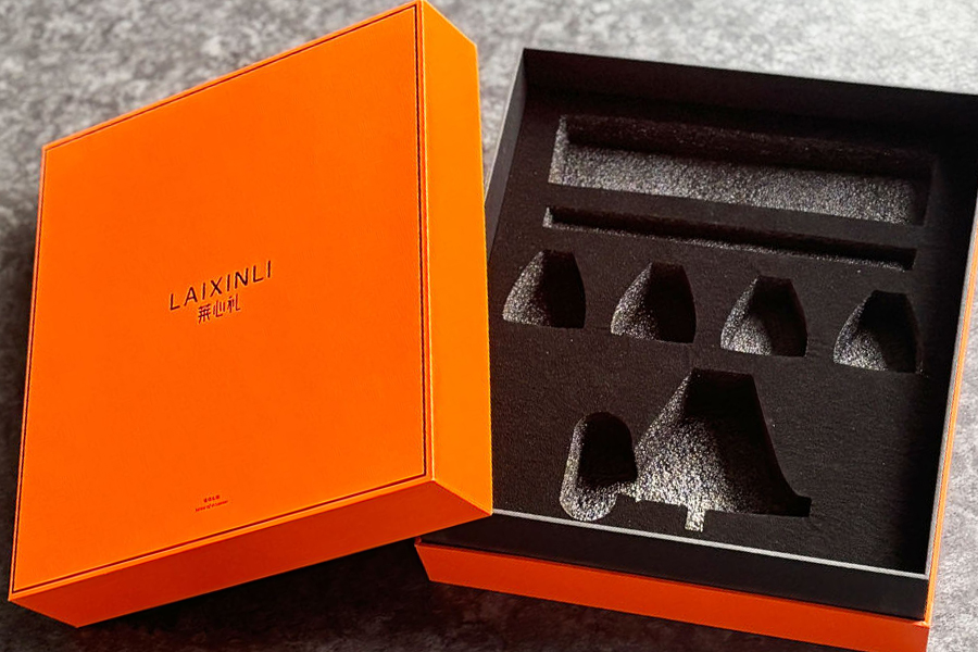 Rigid perfume box